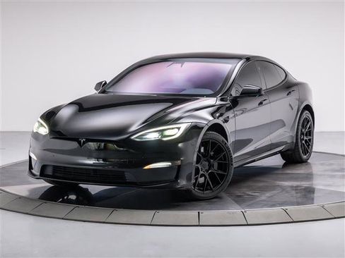 Used 2022 Tesla Model S Plaid image 1