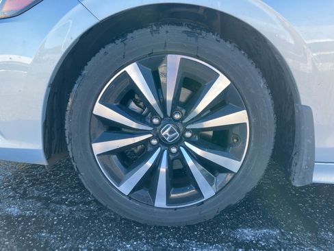 Certified 2022 Honda Civic EX image 29