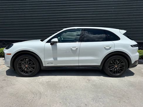 Certified 2026 Porsche Cayenne GTS AWD/4WD image 2
