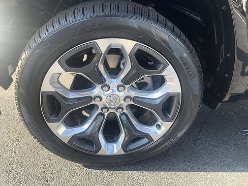 Used 2024 RAM 1500 Limited AWD/4WD image 8