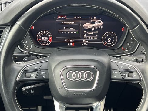 Used 2018 Audi SQ5 Premium Plus w/ Navigation Package image 30