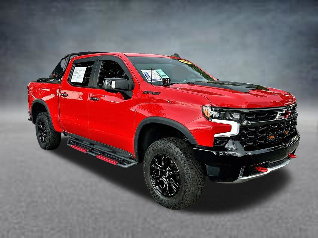 Used 2024 Chevrolet Silverado 1500 ZR2 w/ Technology Package AWD/4WD image 3