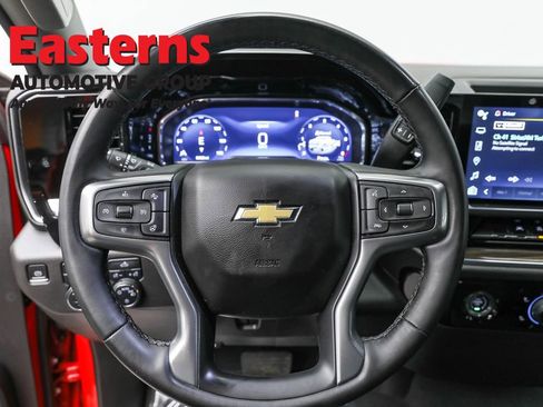 Used 2023 Chevrolet Silverado 1500 LT AWD/4WD image 10