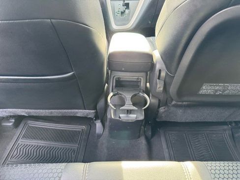 Used 2009 Pontiac Vibe GT image 23