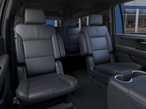 New 2026 Chevrolet Suburban RST w/ Comfort Package AWD/4WD image 40
