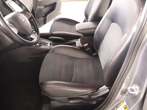 Used 2024 Mitsubishi Outlander Sport SE AWD/4WD image 11