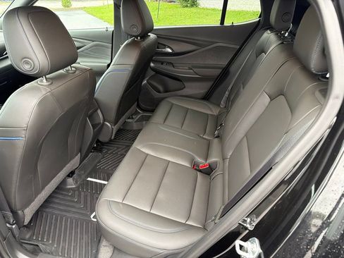 Used 2025 Buick Envista Sport Touring w/ Convenience I Package FWD image 18