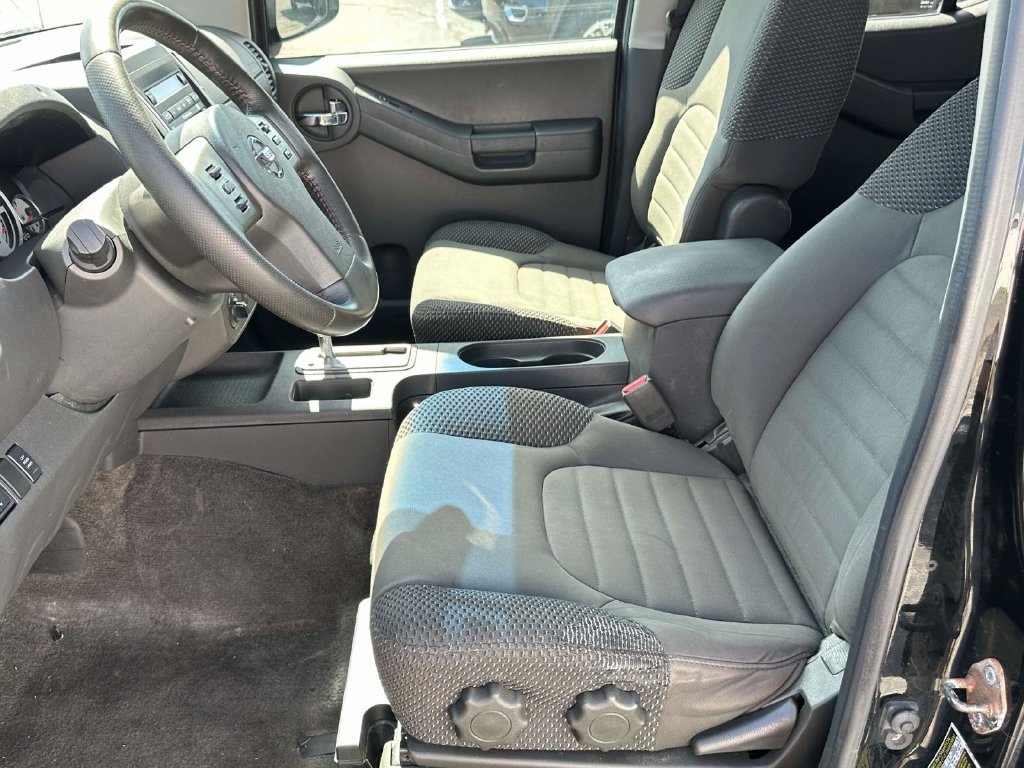 Used 2011 Nissan Xterra PRO-4X AWD/4WD image 18