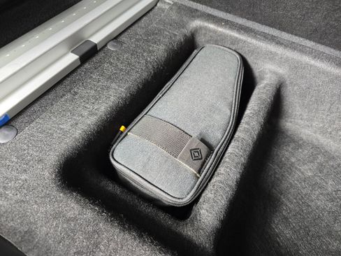 Used 2023 Rivian R1S Adventure image 34