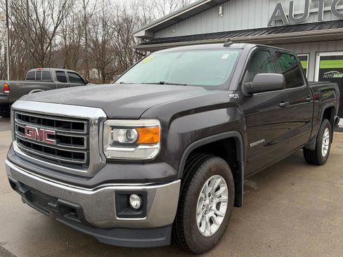 Used 2015 GMC Sierra 1500 SLE w/ SLE Value Package image 3