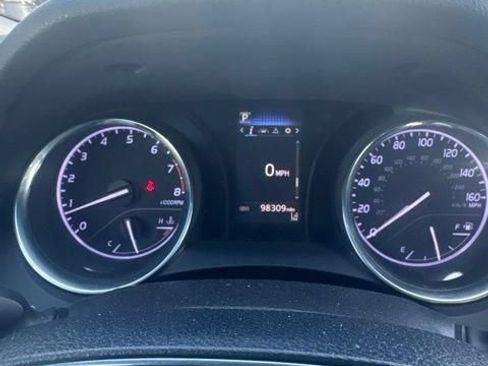 Used 2018 Toyota Camry LE FWD image 17