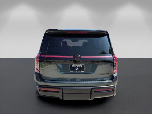 Used 2025 Nissan Armada PRO-4X w/ Pro-4X Premium Package AWD/4WD image 5