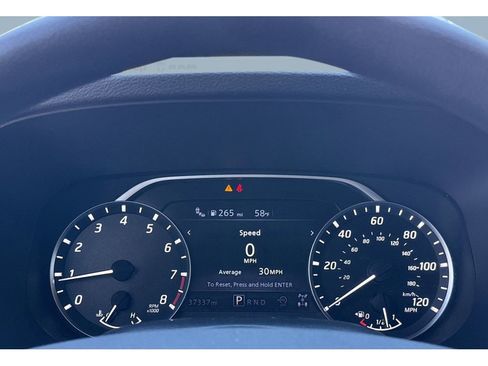 Used 2023 Nissan Frontier SV w/ Technology Package image 16