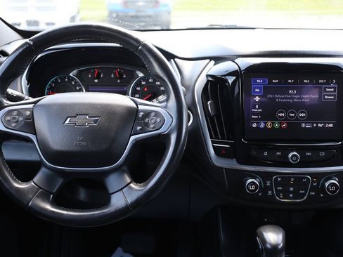 Used 2022 Chevrolet Traverse RS AWD/4WD image 26