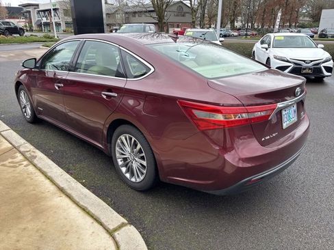 Used 2016 Toyota Avalon Limited image 7