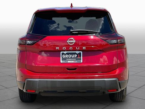 Used 2025 Nissan Rogue SV FWD image 5