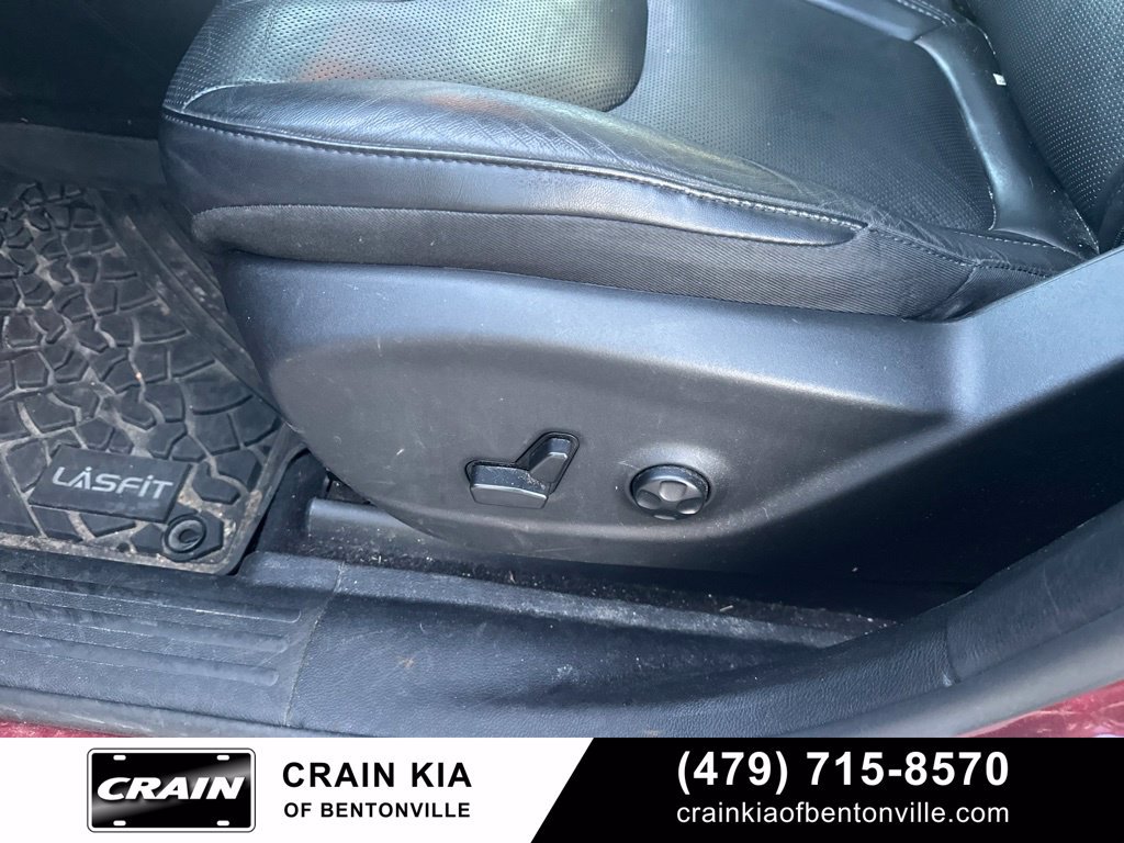Used 2021 Jeep Cherokee Latitude Lux w/ Sun & Sound Group AWD/4WD image 16