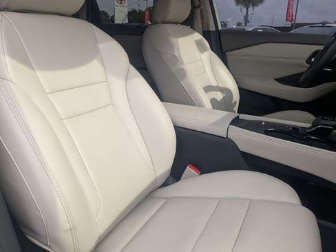 Used 2023 Nissan Rogue SL w/ SL Premium Package image 37