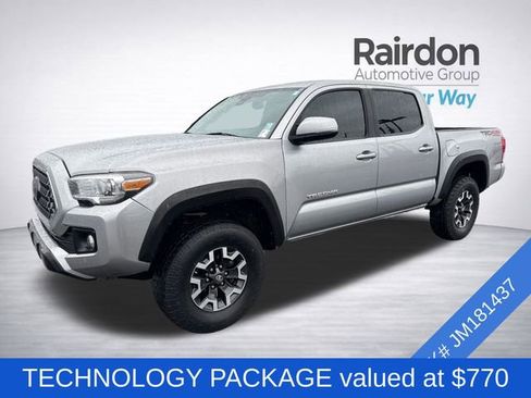 Used 2018 Toyota Tacoma TRD Off-Road image 3