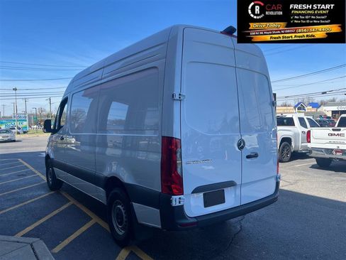 Used 2025 Mercedes-Benz Sprinter 2500 image 4