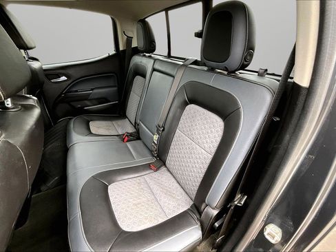 Used 2016 Chevrolet Colorado Z71 AWD/4WD image 17