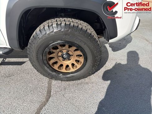 Used 2020 Toyota Tacoma TRD Off-Road AWD/4WD image 21
