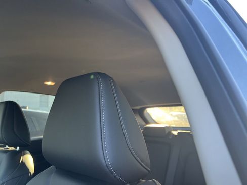 Used 2025 Nissan Murano SV image 10