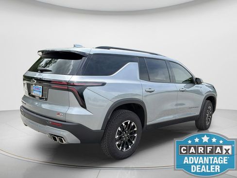 Used 2025 Chevrolet Traverse Z71 w/ Driver Confidence Package AWD/4WD image 5