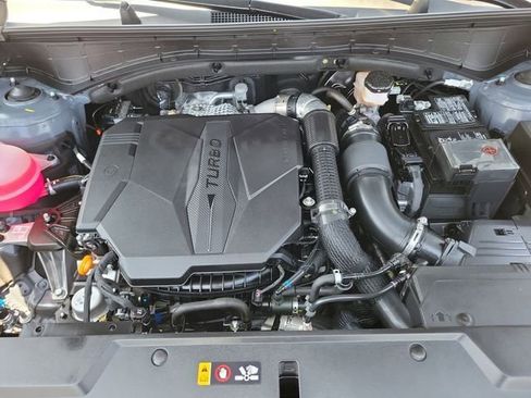 Certified 2025 Hyundai Santa Fe SEL FWD image 30