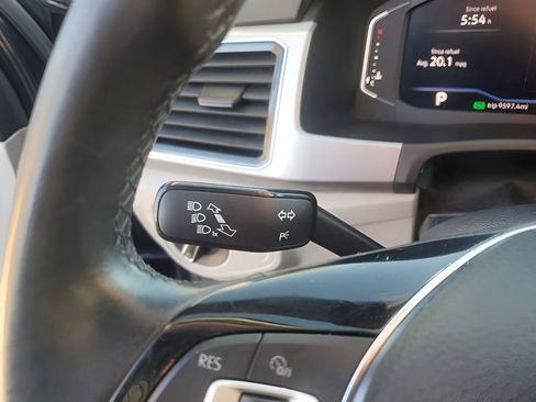 Used 2019 Volkswagen Atlas SEL image 35