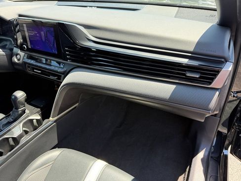 Certified 2025 Toyota Camry SE FWD image 16