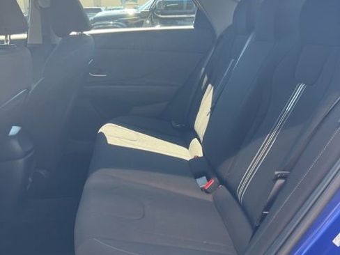 Used 2024 Hyundai Elantra SEL FWD image 13