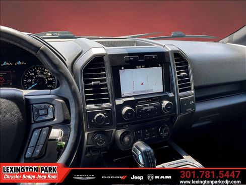 Used 2018 Ford F150 XLT w/ Equipment Group 302A Luxury RWD image 9