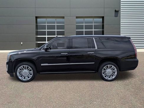 Used 2020 Cadillac Escalade ESV Platinum AWD/4WD image 9