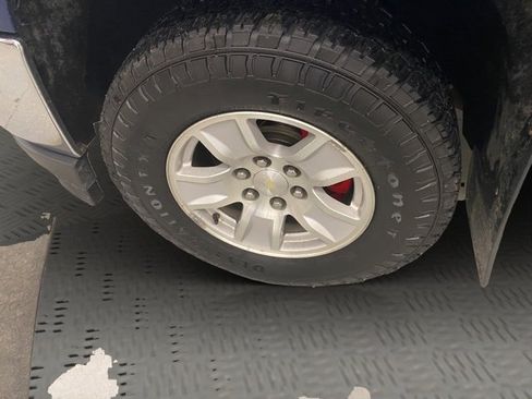 Used 2017 Chevrolet Silverado 1500 LT w/ All Star Edition image 29