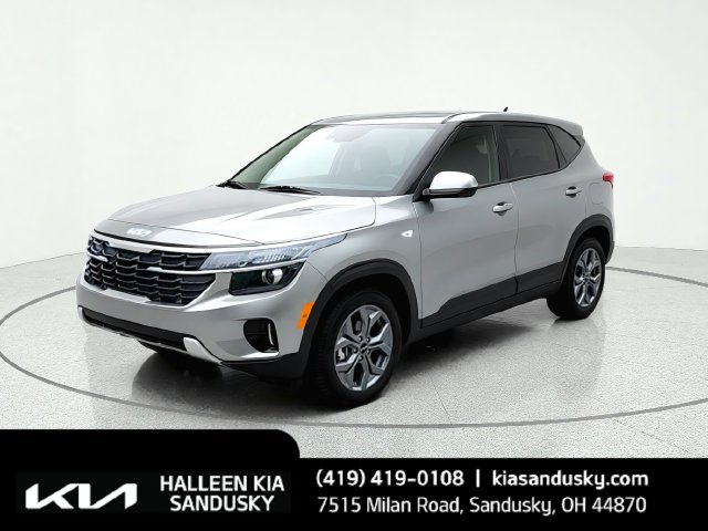 Certified 2026 Kia Seltos LX FWD image 1