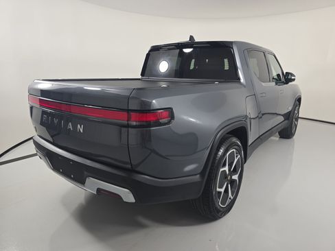 Used 2024 Rivian R1T Adventure AWD/4WD image 5