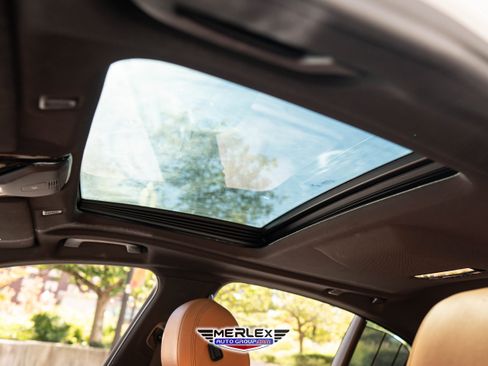 Used 2019 BMW 540i w/ M Sport Package image 40