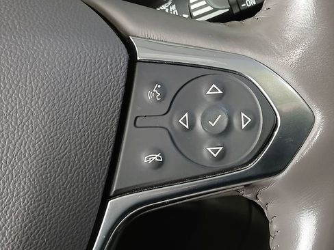 Used 2020 Chevrolet Traverse LT w/ LT Premium Package AWD/4WD image 32