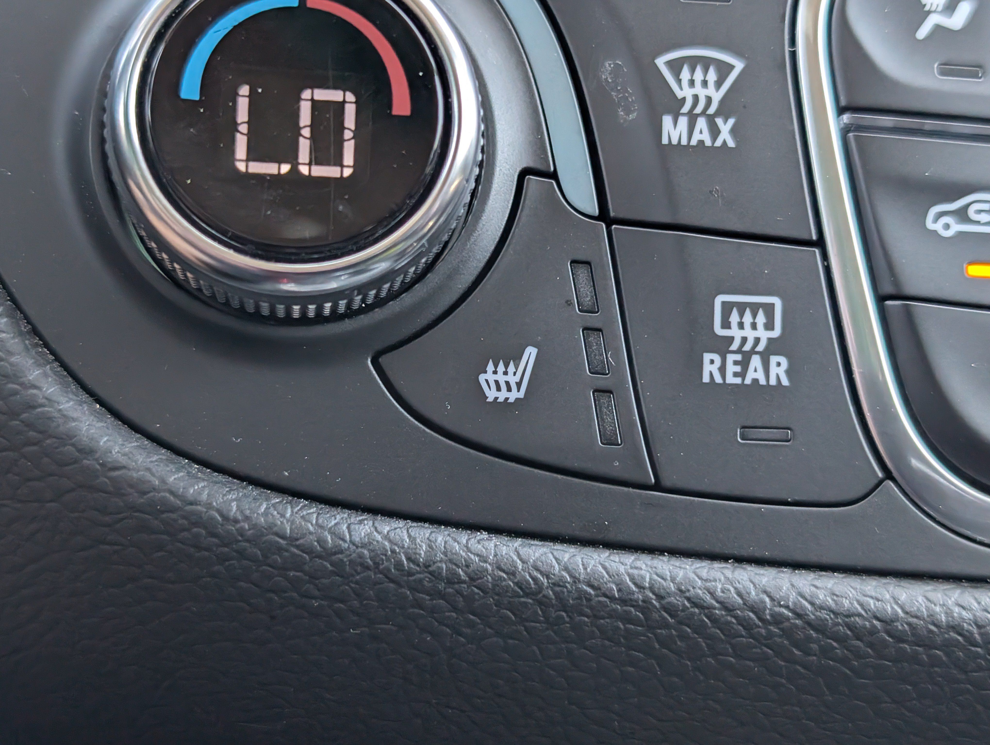 Used 2020 Chevrolet Equinox Premier AWD/4WD image 20