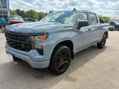 Used 2025 Chevrolet Silverado 1500 Custom w/ LPO, Dark Essentials Package AWD/4WD image 7
