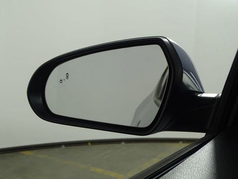 Used 2019 Hyundai Veloster 2.0 Premium image 36