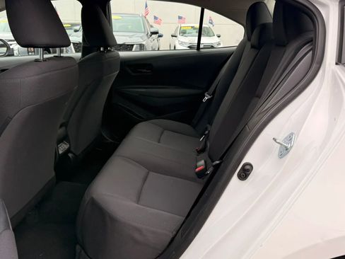 Used 2025 Toyota Corolla LE image 13
