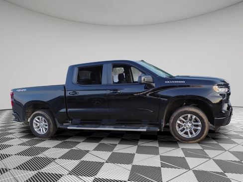 Used 2023 Chevrolet Silverado 1500 RST AWD/4WD image 6