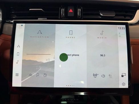 Certified 2026 Jaguar F-PACE R-Dynamic S image 17