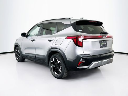 Used 2025 Kia Seltos S image 5