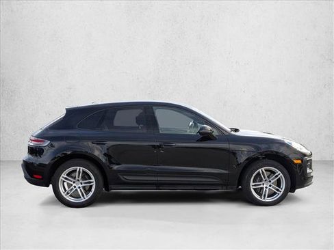 Used 2022 Porsche Macan image 4