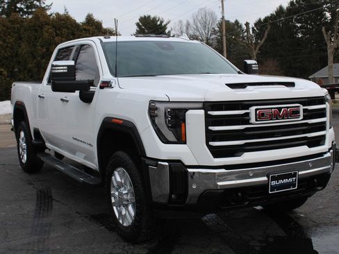 Used 2024 GMC Sierra 2500 SLT w/ SLT Convenience Package image 10