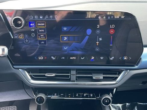 New 2026 Chevrolet Equinox EV LT w/ LPO, Tech Bronze Package image 24