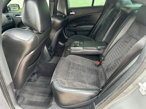Used 2017 Dodge Charger R/T RWD image 17